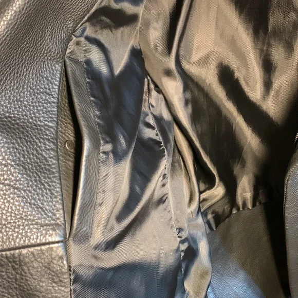 J. Lindeberg 100% Grained Black Leather Moto Jacket - Size Men M